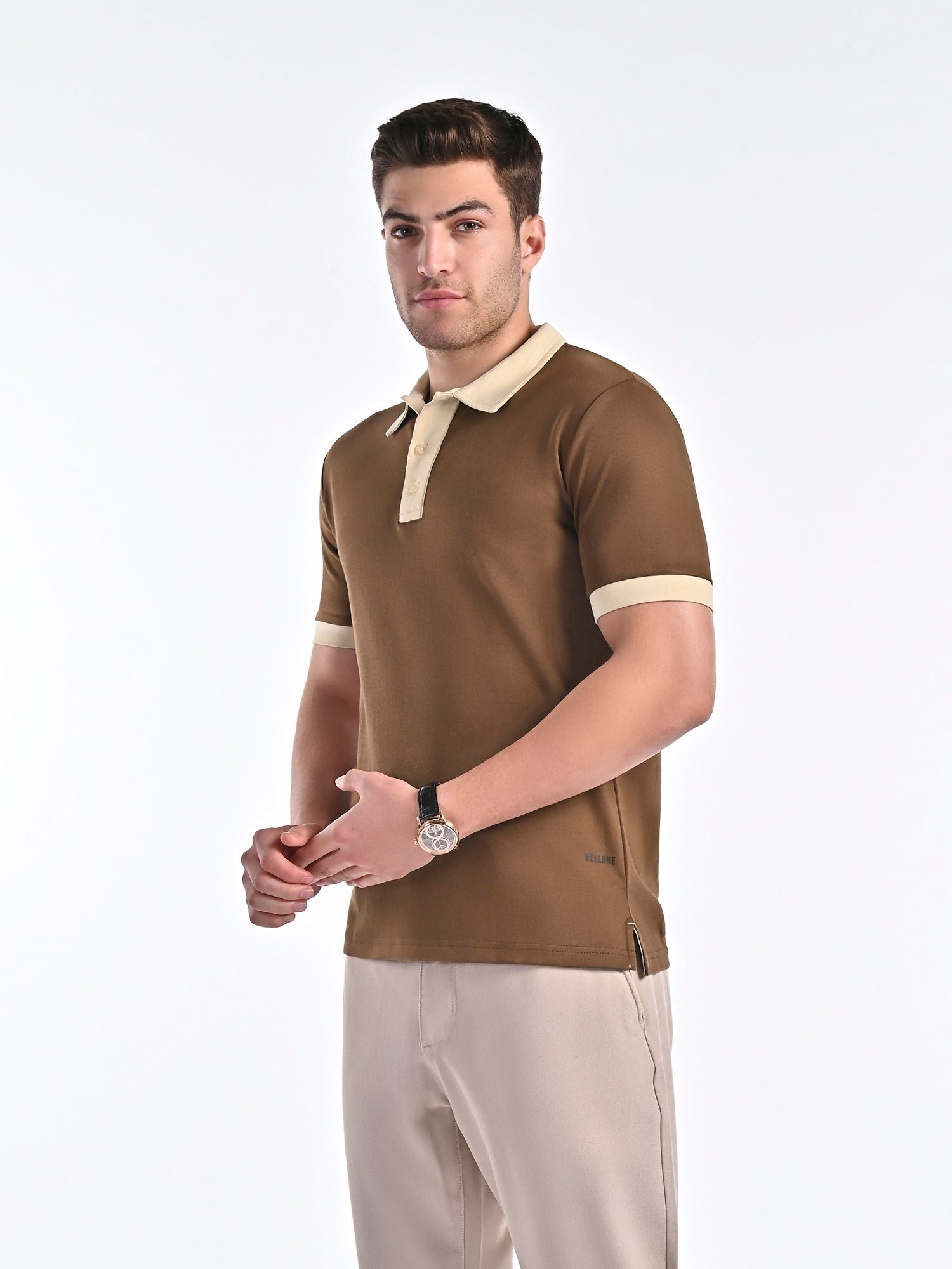 Smooth-Touch Contrast Polo in Cinnamon Brown - Image 2